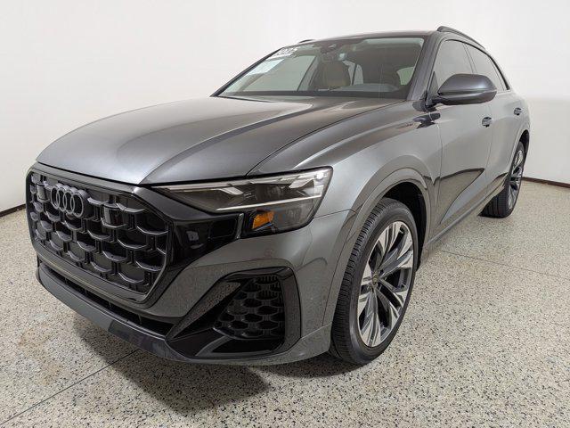 Photo of 2025 Daytona Gray Pearl Effect Audi Q8