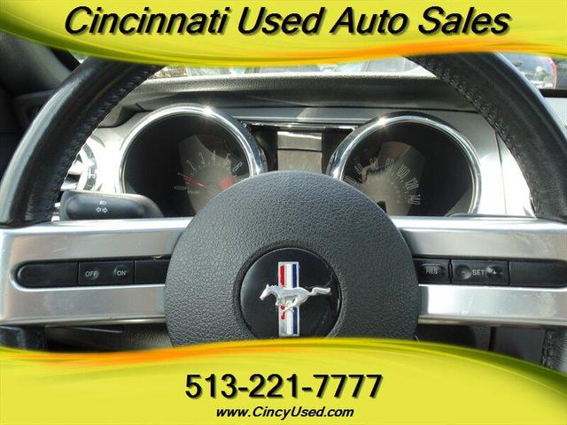 Photo of 2006 Torch Red Clearcoat Ford Mustang