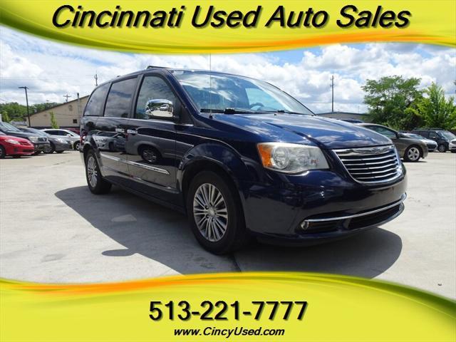 2014 Chrysler Town & Country