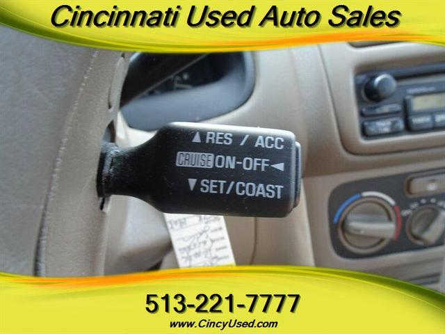 Photo of 2001 Woodland Pearl Toyota Corolla
