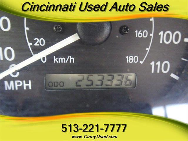 Photo of 2001 Woodland Pearl Toyota Corolla