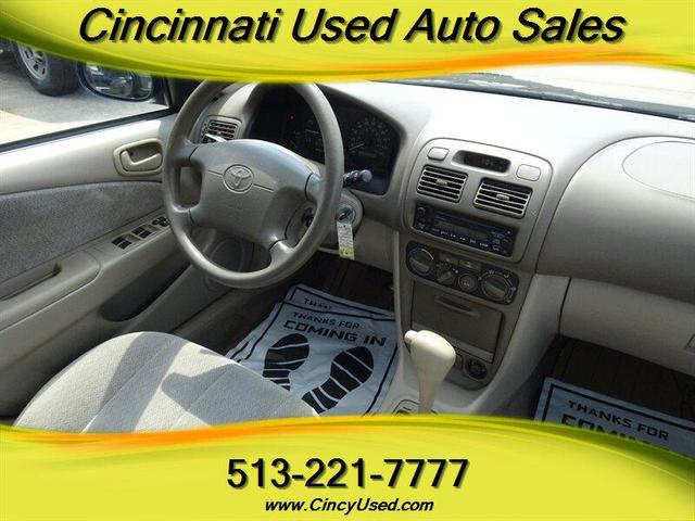 Photo of 2001 Woodland Pearl Toyota Corolla