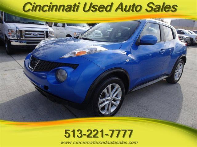 Photo of 2011 Sapphire Black Nissan Juke
