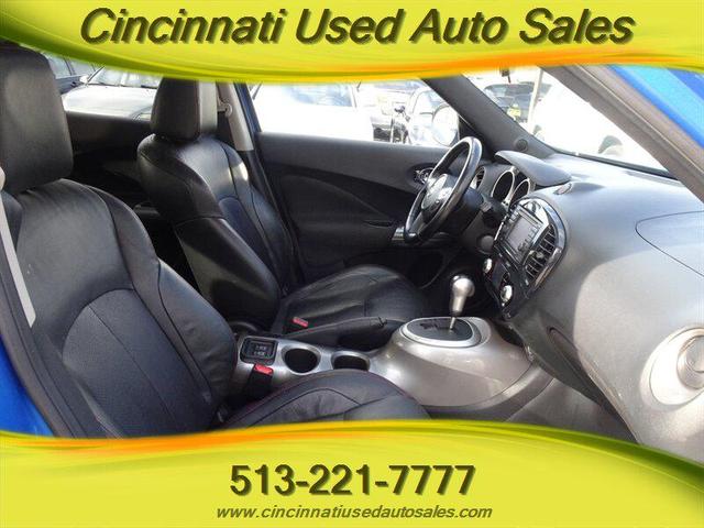 Photo of 2011 Sapphire Black Nissan Juke