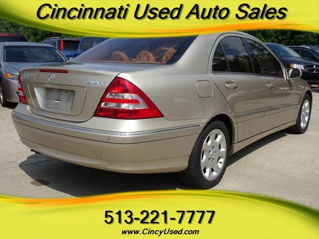 Photo of 2005 Desert Silver Metallic Mercedes-Benz C-Class