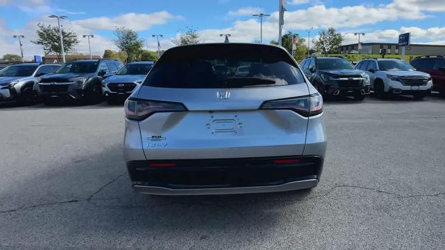 Photo of 2024 Lunar Silver Metallic Honda HR-V