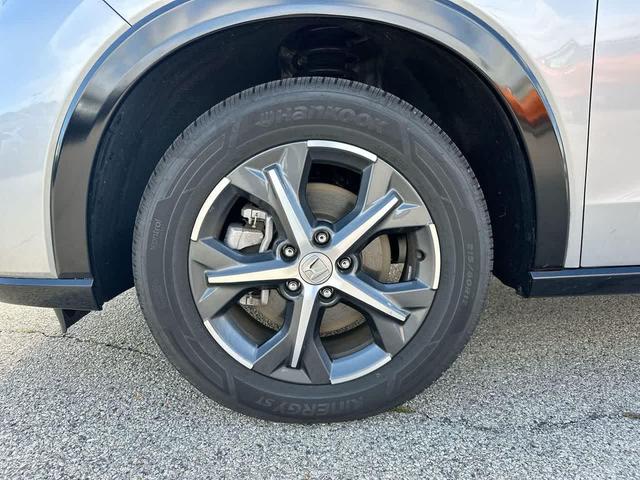 Photo of 2024 Lunar Silver Metallic Honda HR-V