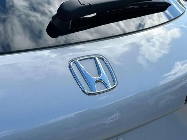 Photo of 2024 Lunar Silver Metallic Honda HR-V