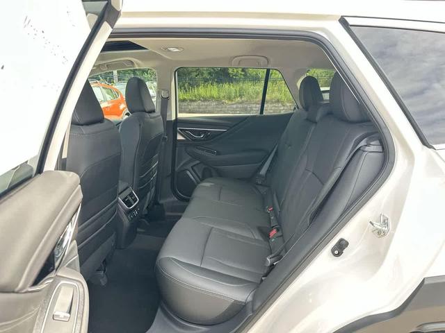 Photo of 2025 Crystal White Pearl Subaru Outback