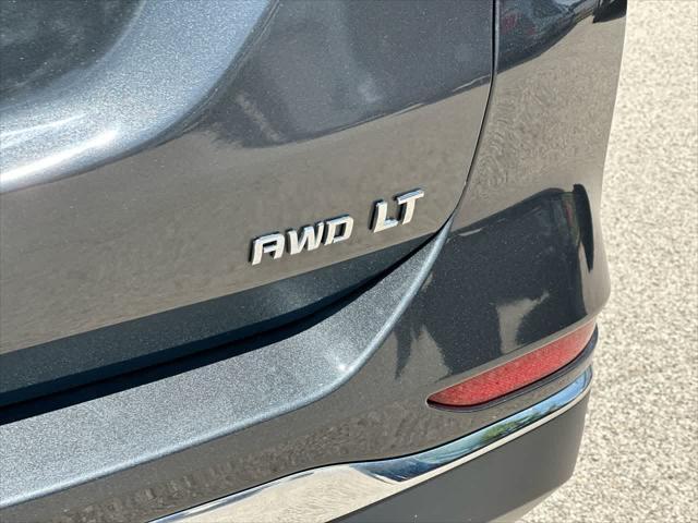 Photo of 2020 Nightfall Gray Metallic Chevrolet Equinox