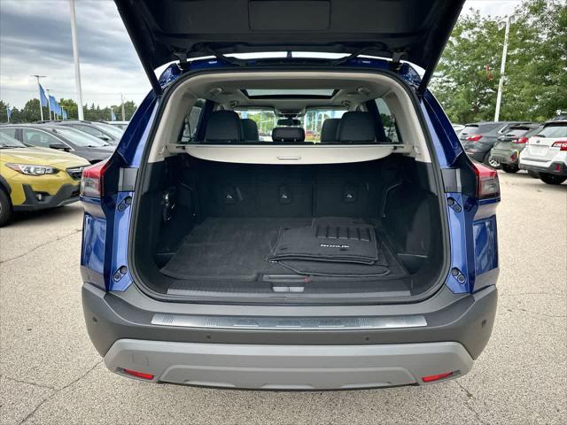 Photo of 2021 Caspian Blue Metallic Nissan Rogue