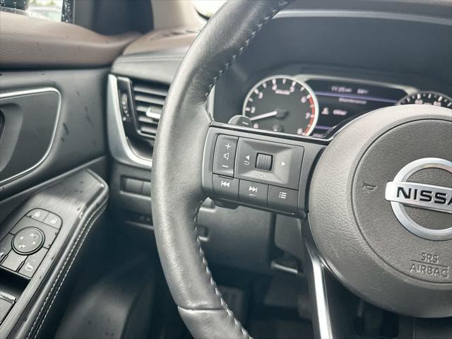 Photo of 2021 Caspian Blue Metallic Nissan Rogue