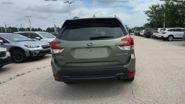 Photo of 2021 Jasper Green Metallic Subaru Forester