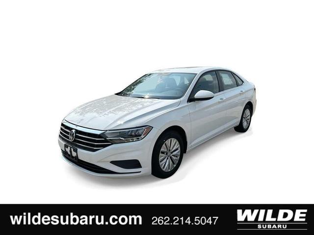 Photo of 2020 Pure White Volkswagen Jetta