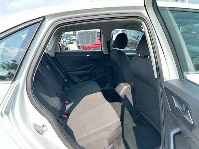 Photo of 2020 Pure White Volkswagen Jetta