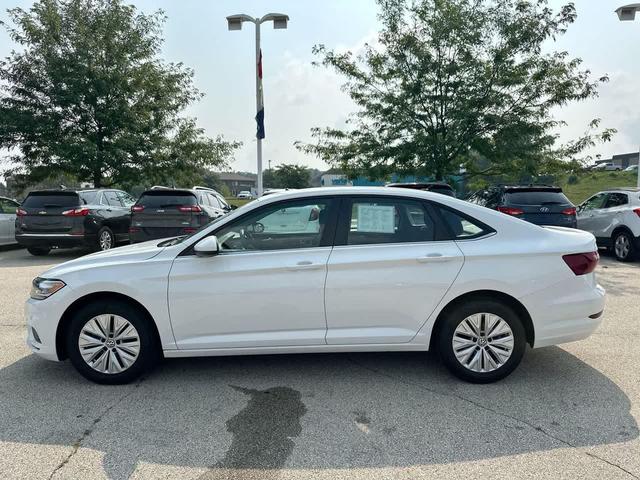 Photo of 2020 Pure White Volkswagen Jetta