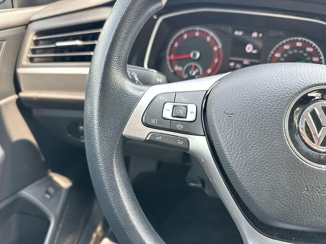 Photo of 2020 Pure White Volkswagen Jetta