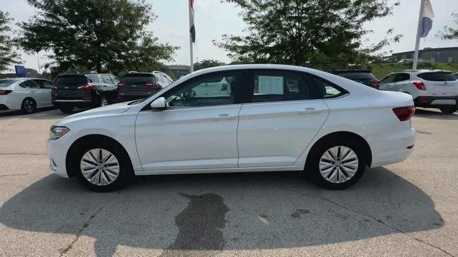 Photo of 2020 Pure White Volkswagen Jetta