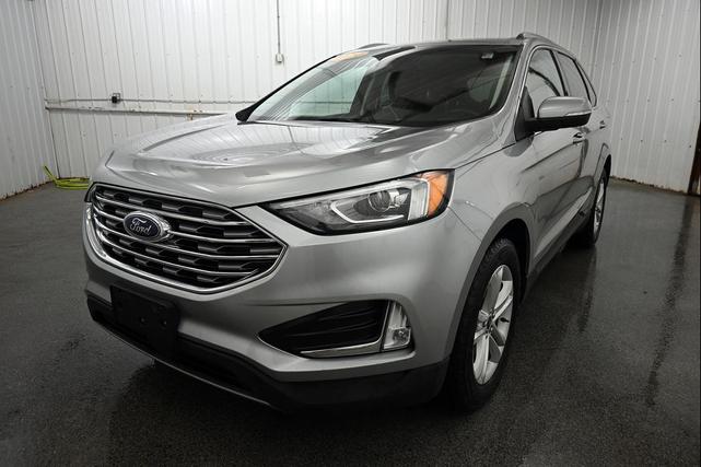 Photo of 2020 Iconic Silver Metallic Ford Edge