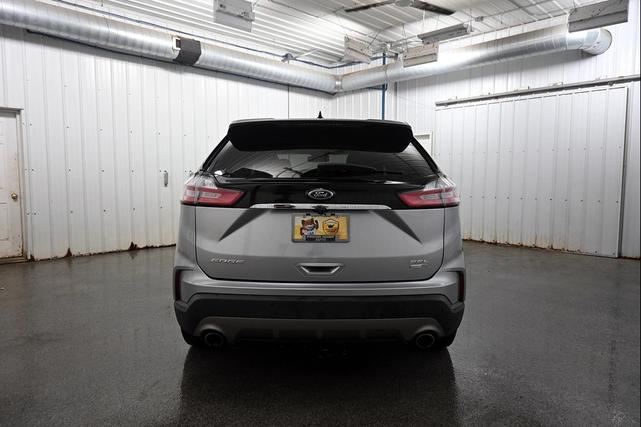 Photo of 2020 Iconic Silver Metallic Ford Edge