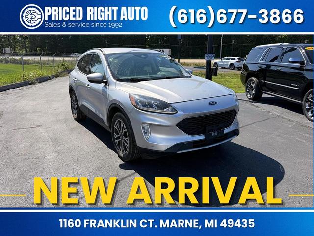 Photo of 2020 Ingot Silver Ford Escape