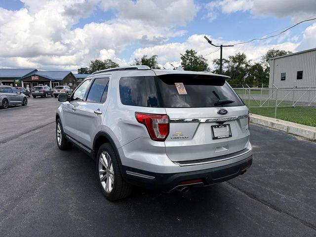Photo of 2018 Ingot Silver Ford Explorer
