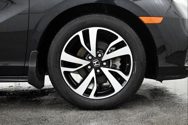 Photo of 2019 Crystal Black Pearl Honda Odyssey