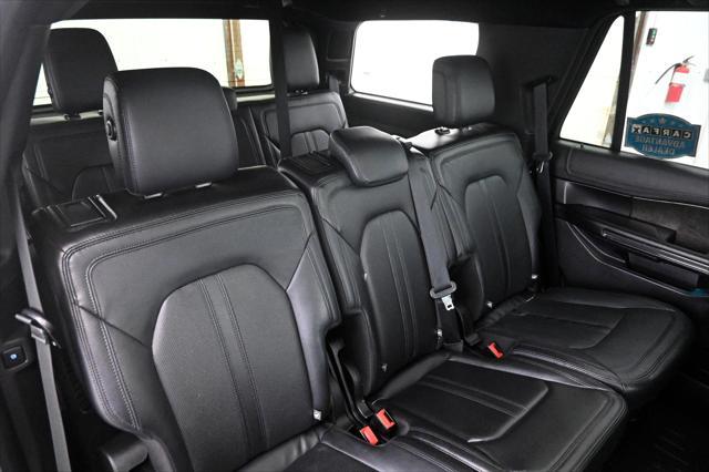 Photo of 2019 Agate Black Ford Expedition