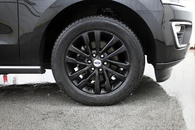 Photo of 2019 Agate Black Ford Expedition