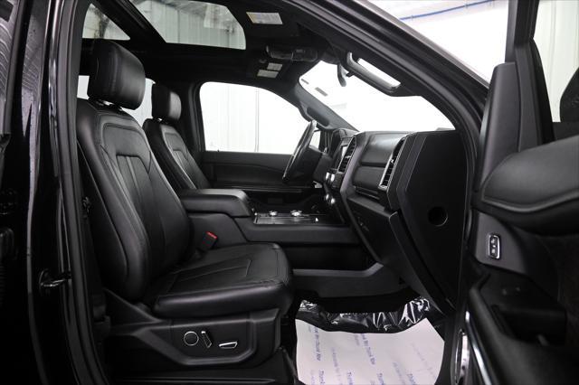 Photo of 2019 Agate Black Ford Expedition
