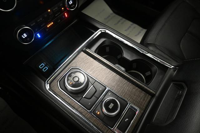 Photo of 2019 Agate Black Ford Expedition
