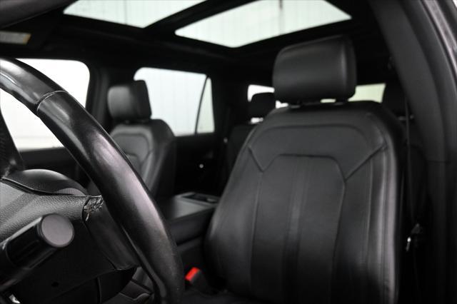 Photo of 2019 Agate Black Ford Expedition