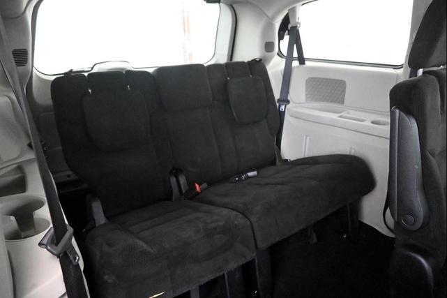 Photo of 2017 Billet Metallic Dodge Grand Caravan