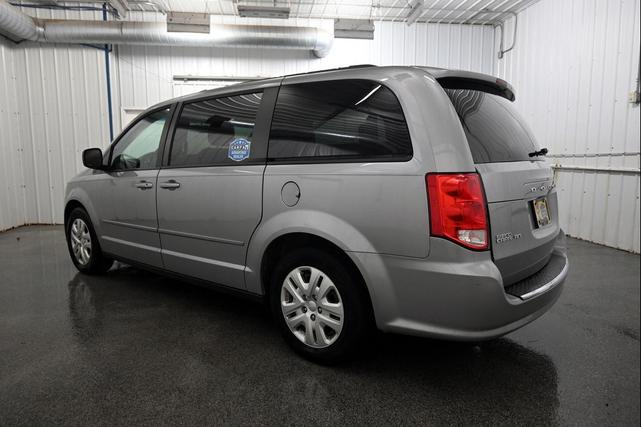 Photo of 2017 Billet Metallic Dodge Grand Caravan