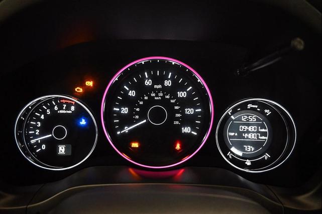 Photo of 2017 White Orchid Pearl Honda HR-V