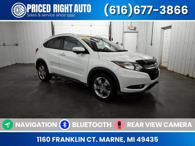 Photo of 2017 White Orchid Pearl Honda HR-V