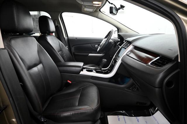 Photo of 2013 Ginger Ale Ford Edge