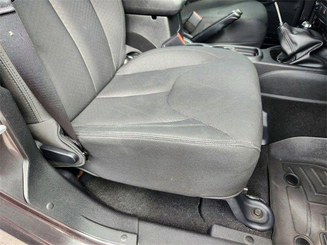 Photo of 2016 Granite Crystal Clearcoat Metallic Jeep Wrangler Unlimited