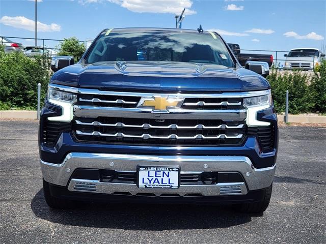 Photo of 2022 Northsky Blue Metallic Chevrolet Silverado 1500