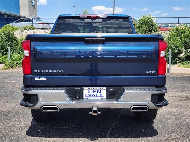 Photo of 2022 Northsky Blue Metallic Chevrolet Silverado 1500