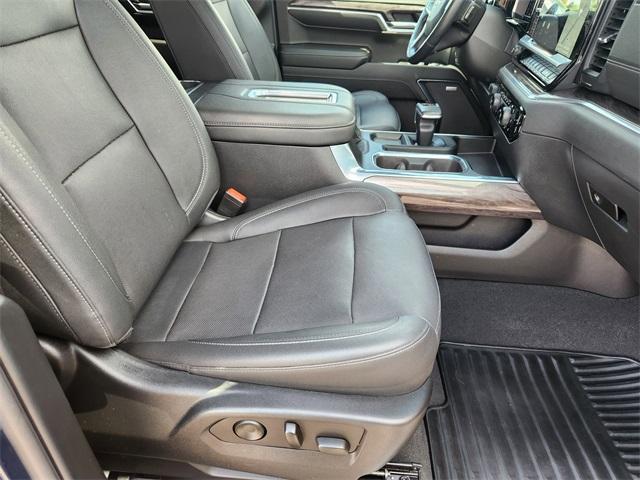 Photo of 2022 Northsky Blue Metallic Chevrolet Silverado 1500
