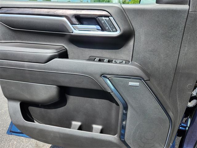 Photo of 2022 Northsky Blue Metallic Chevrolet Silverado 1500