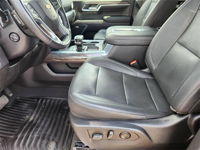 Photo of 2022 Northsky Blue Metallic Chevrolet Silverado 1500