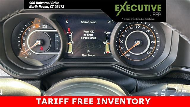 Photo of 2025 Bright White Clearcoat Jeep Wrangler