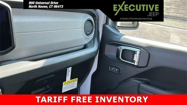 Photo of 2025 Bright White Clearcoat Jeep Wrangler