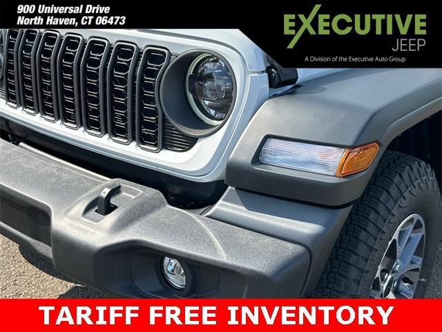Photo of 2025 Bright White Clearcoat Jeep Wrangler