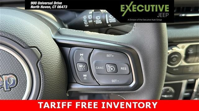 Photo of 2025 Bright White Clearcoat Jeep Wrangler
