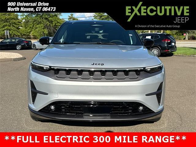 Photo of 2025 Silver Zynith Clearcoat Jeep Wagoneer S