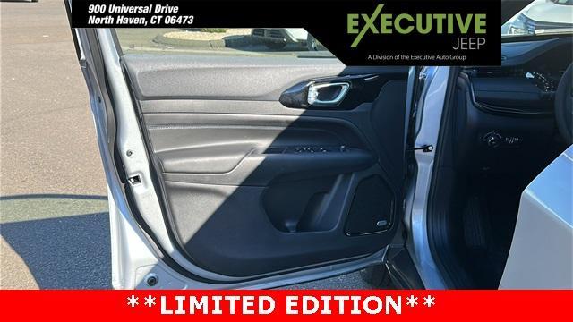 Photo of 2025 Silver Zynith Jeep Compass