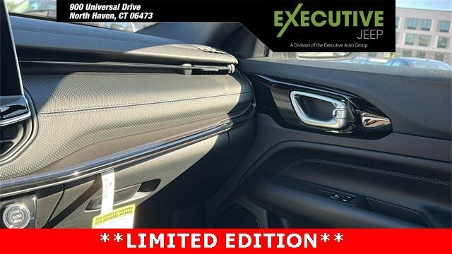 Photo of 2025 Silver Zynith Jeep Compass
